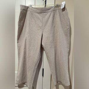 CJ BANKS NWT 1X Capris Linen Tan/Blue Pinstripes MSRP $55 Pull On Elastic Back